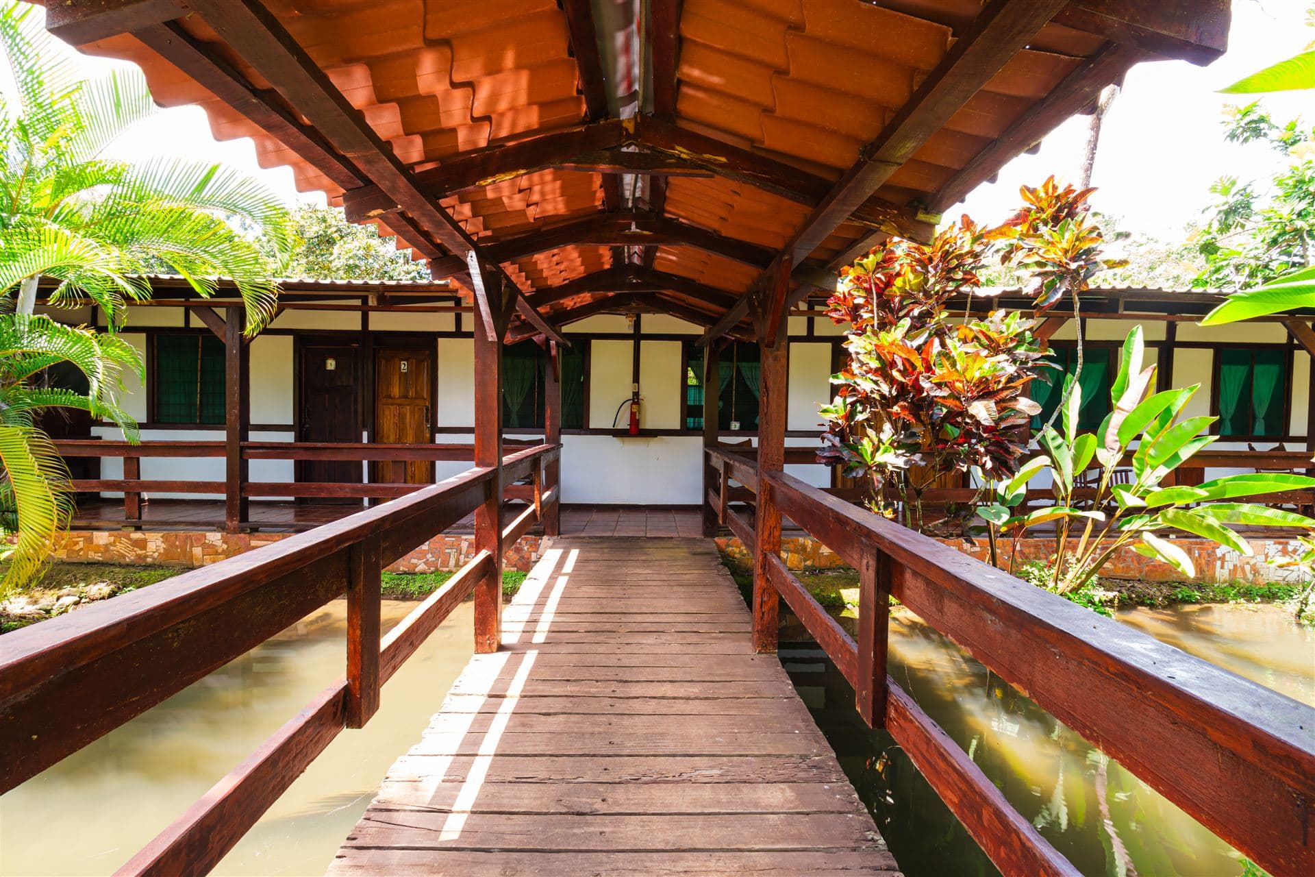 HABITACIÓN RÚSTICA 5