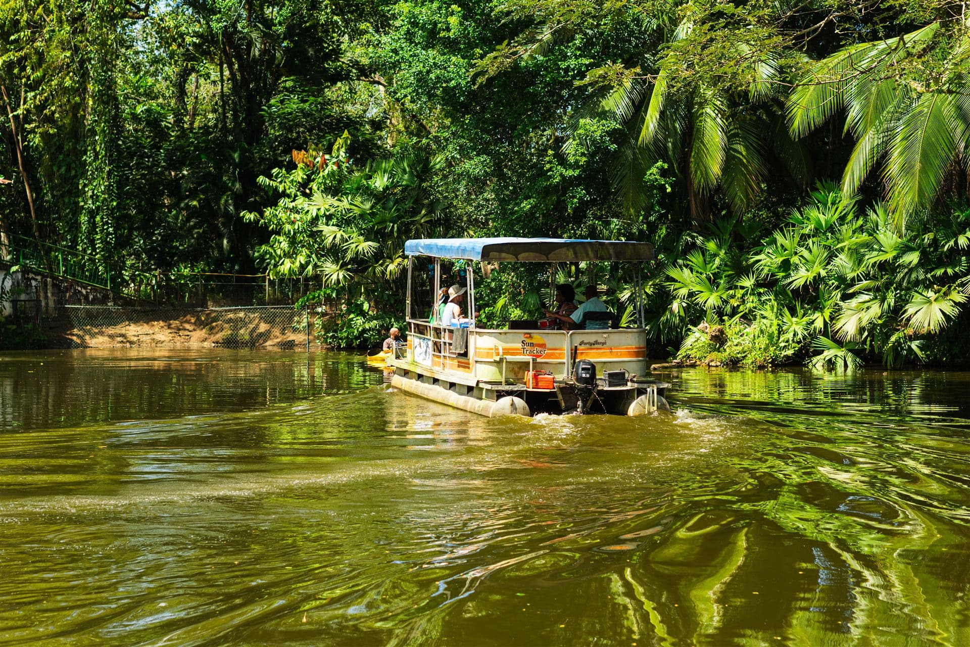 Tours en Bote